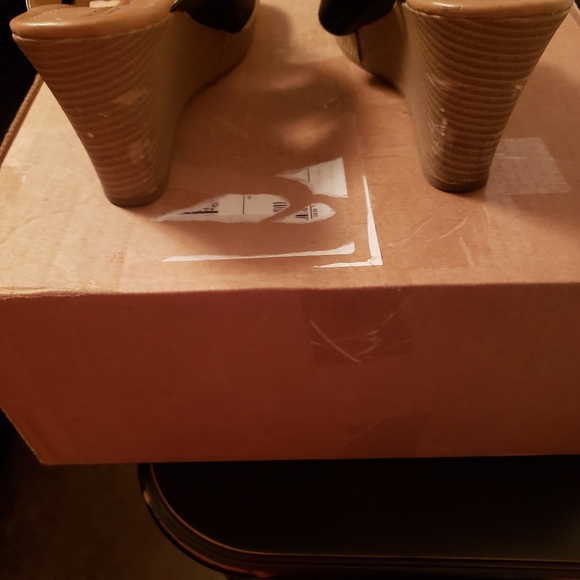 Arizona Sandals - Picture 8 of 8